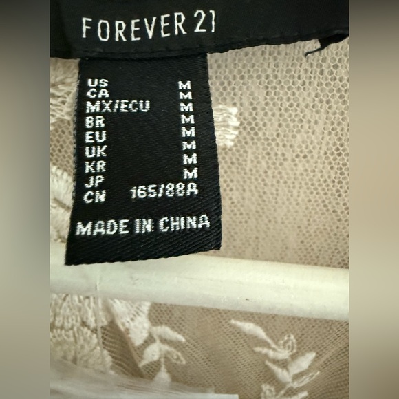 Stevie Nicks NWT *Forever 21 Elegant Sheer Lace Kimono- Really Pretty - Picture 6 of 16